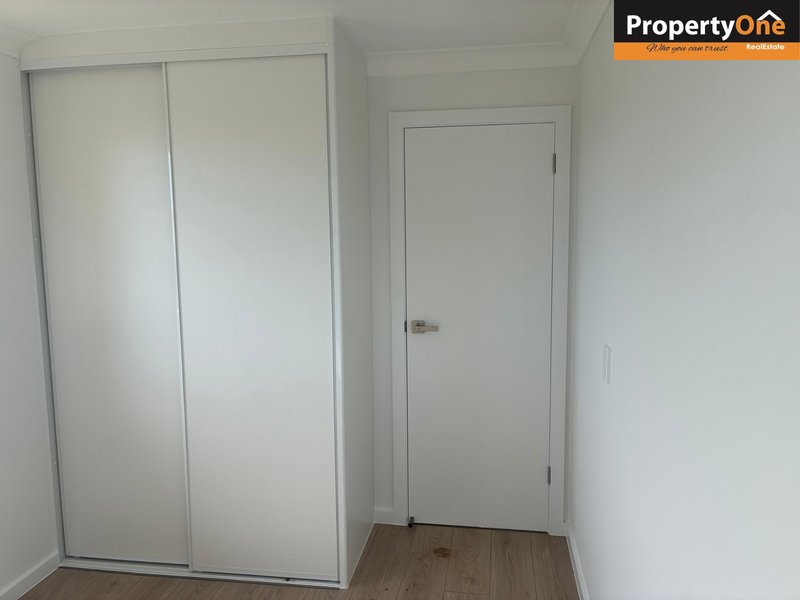 Photo - 9A Boyer Place, Minto NSW 2566 - Image 7