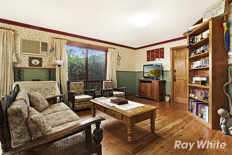 Photo - 9a Broughton Avenue, Croydon VIC 3136 - Image 3