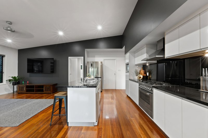 Photo - 9A Danelles Way, Eimeo QLD 4740 - Image 7