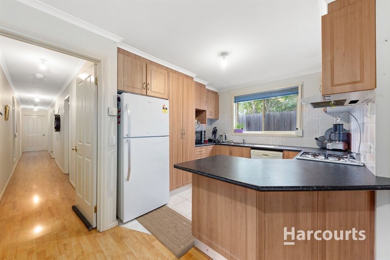 Photo - 9A Graceburn Grove, St Albans VIC 3021 - Image 3