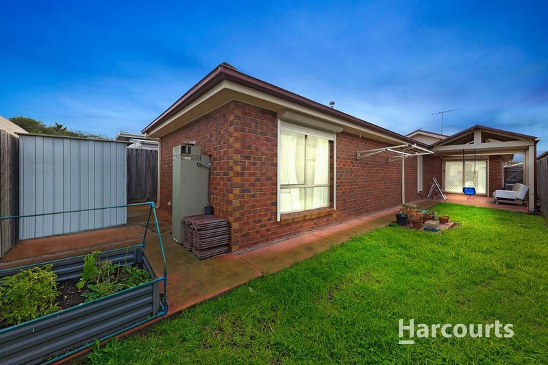 Photo - 9A Graceburn Grove, St Albans VIC 3021 - Image 6