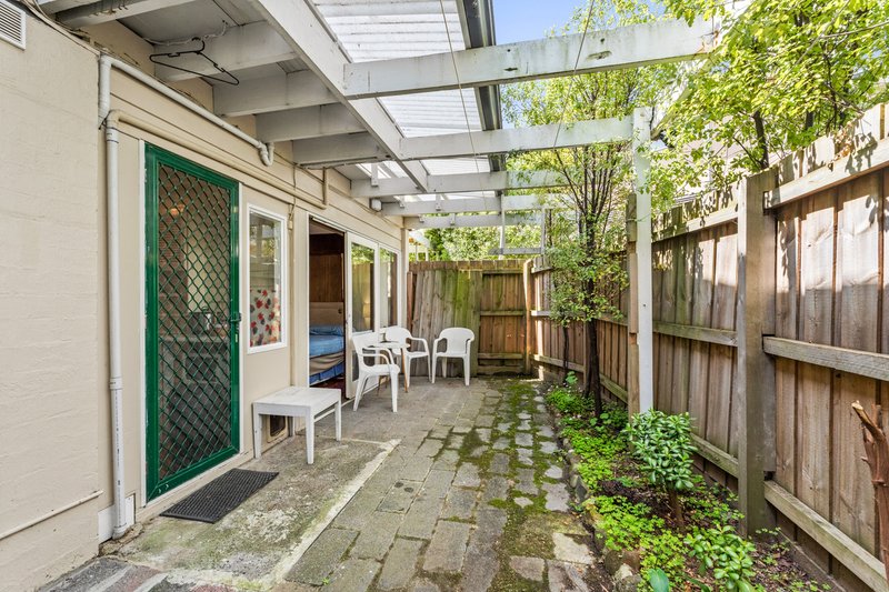 Photo - 9A Hopetoun Street, Mitcham VIC 3132 - Image 7