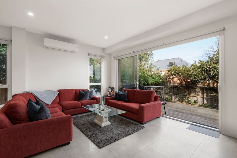 Photo - 9A Ludwell Crescent, Bentleigh East VIC 3165 - Image 3