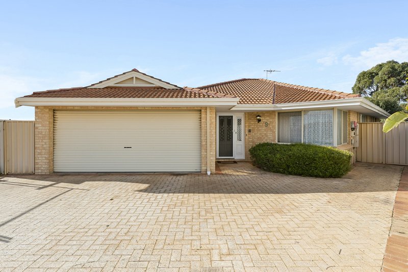 Photo - 9A Mackerel Court, Sorrento WA 6020 - Image 1
