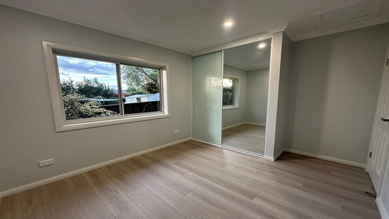 Photo - 9A Midlothian Road, St Andrews NSW 2566 - Image 4