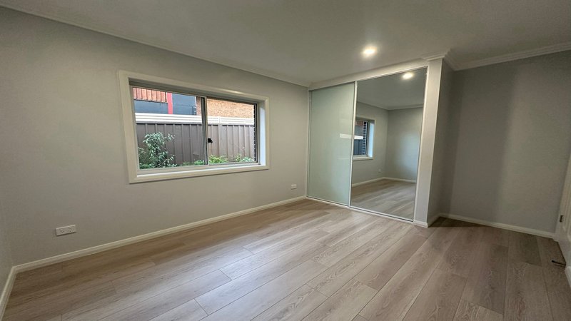 Photo - 9A Midlothian Road, St Andrews NSW 2566 - Image 5