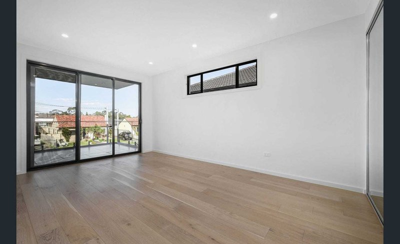 Photo - 9A Mons Street, South Granville NSW 2142 - Image 4