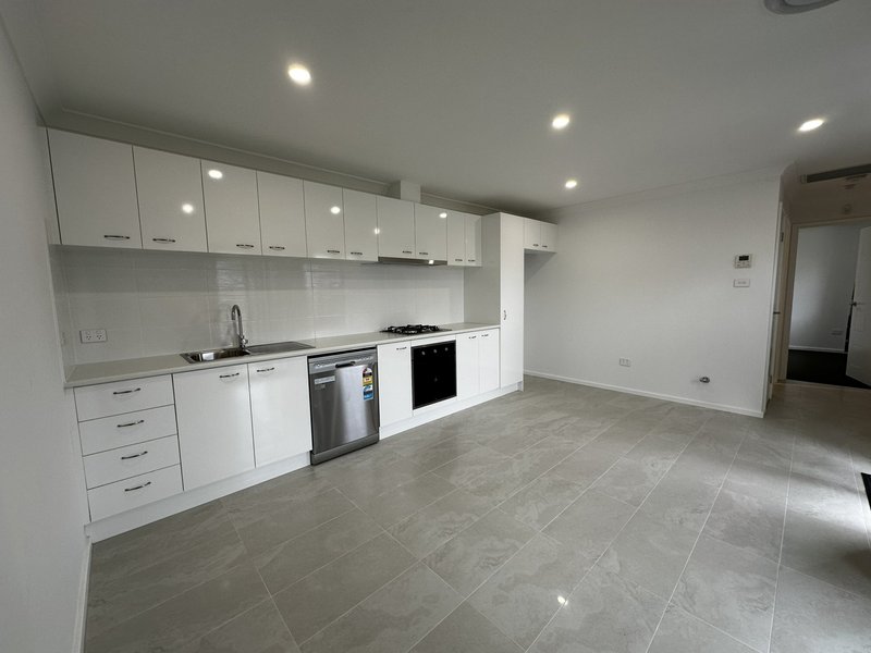 Photo - 9a Peridot Close, Eagle Vale NSW 2558 - Image 3