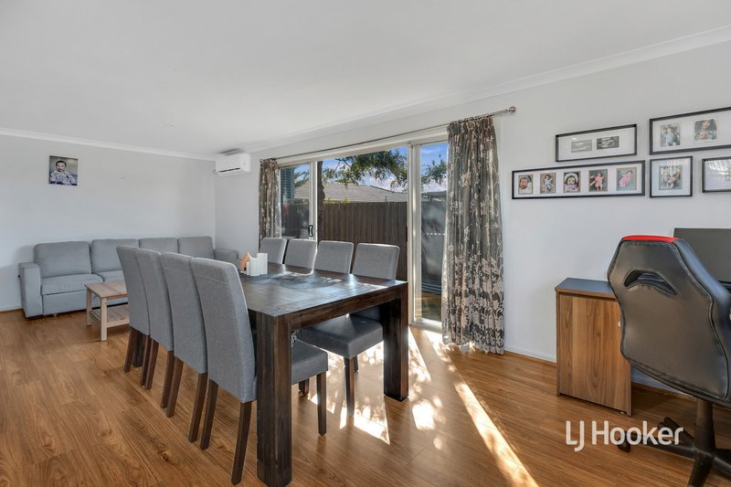 Photo - 9A Pioneer Court, Werribee VIC 3030 - Image 4