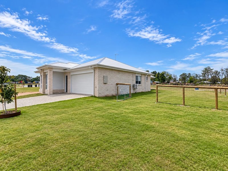 Photo - 9A Sandy Circuit, Caboolture QLD 4510 - Image 13