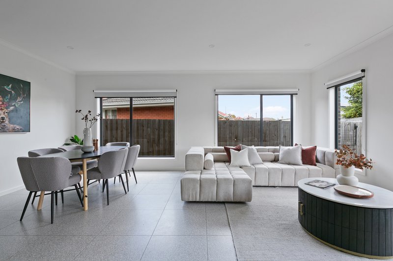 Photo - 9A The Fairway, Kingsbury VIC 3083 - Image 5
