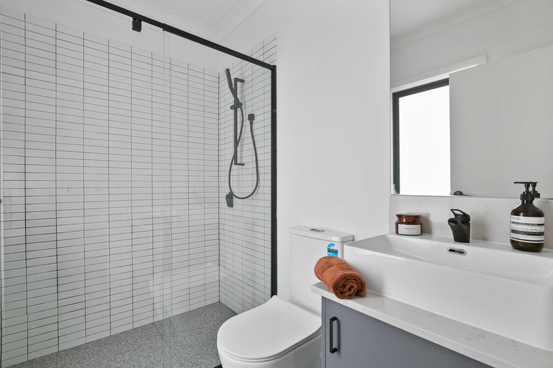 Photo - 9A The Fairway, Kingsbury VIC 3083 - Image 14