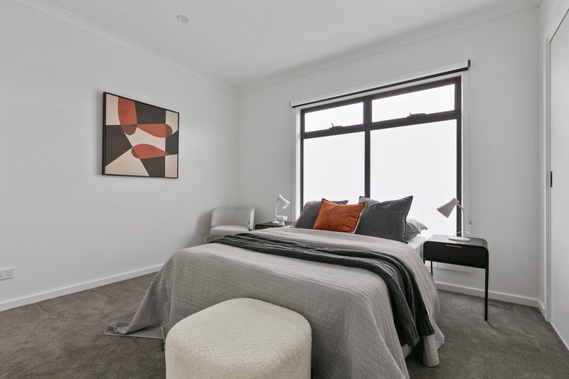 Photo - 9A The Fairway, Kingsbury VIC 3083 - Image 15