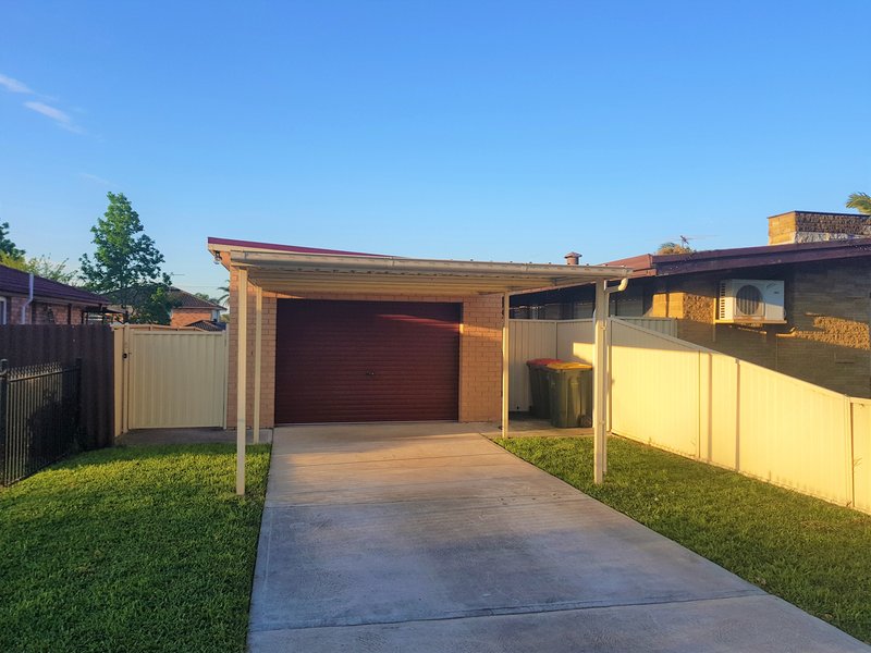 9b Galton Street, Smithfield NSW 2164