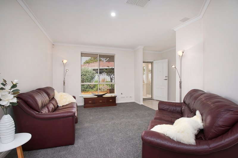 Photo - 9B Le Souef Drive, Kardinya WA 6163 - Image 4