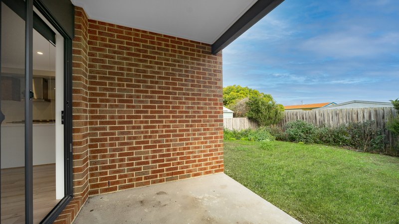 Photo - 9B Malcalm Avenue, Surf Beach VIC 3922 - Image 11