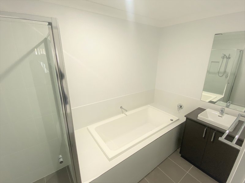 Photo - 9B Royston Circuit, Farley NSW 2320 - Image 5