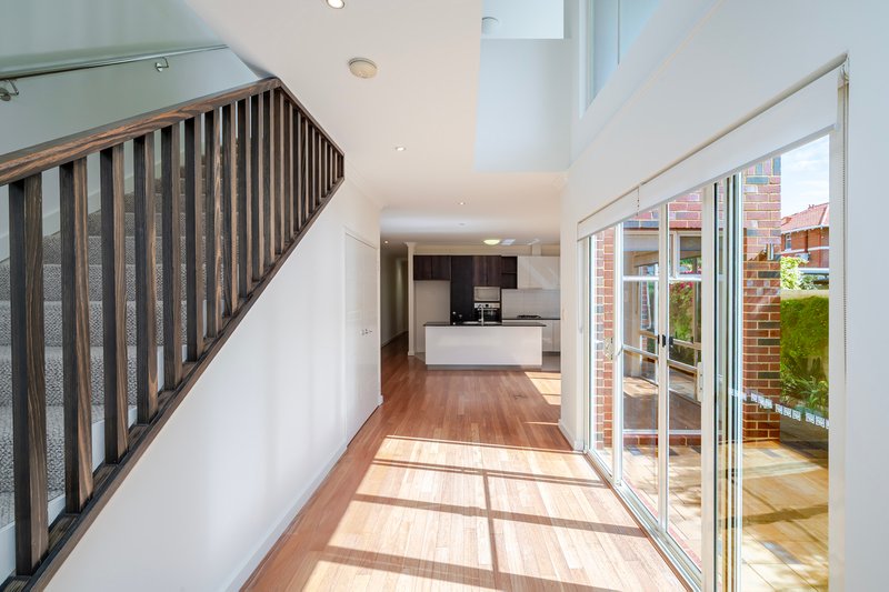 Photo - 9C Regent Street East , Mount Lawley WA 6050 - Image 1