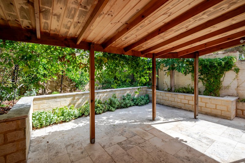 Photo - 9C Regent Street East , Mount Lawley WA 6050 - Image 24