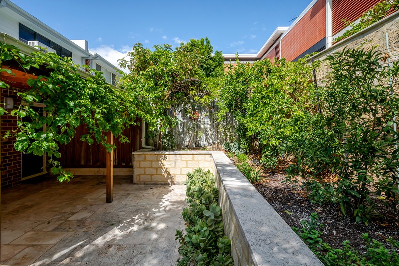 Photo - 9C Regent Street East , Mount Lawley WA 6050 - Image 25