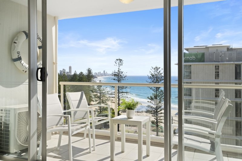 Photo - 9C/52 Goodwin Terrace, Burleigh Heads QLD 4220 - Image 5