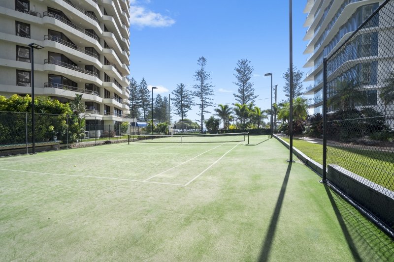 Photo - 9C/52 Goodwin Terrace, Burleigh Heads QLD 4220 - Image 17