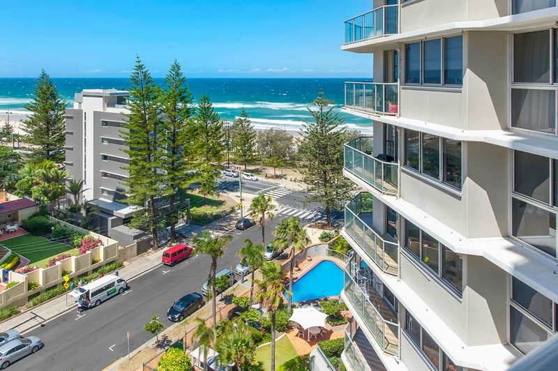 Photo - 9D 'Peninsula' 5 Clifford Street, Surfers Paradise QLD 4217 - Image 9