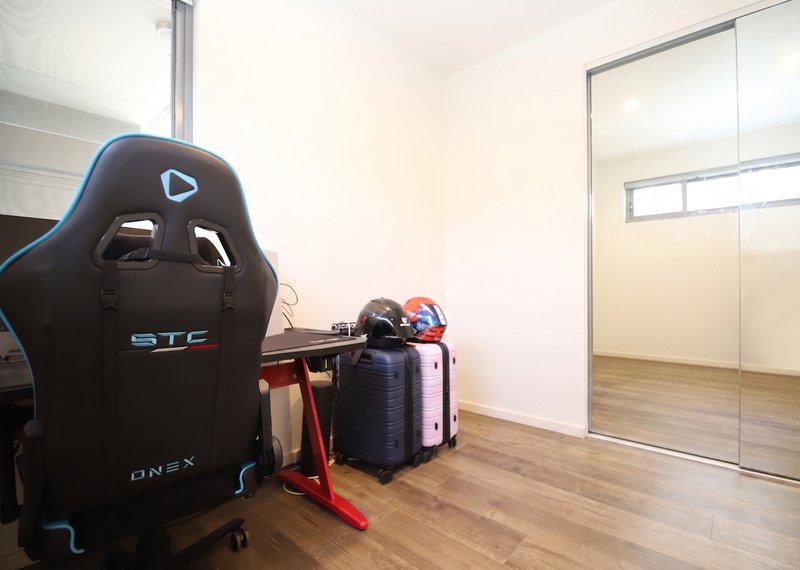 Photo - A102/2 Rowe Drive, Potts Hill NSW 2143 - Image 5