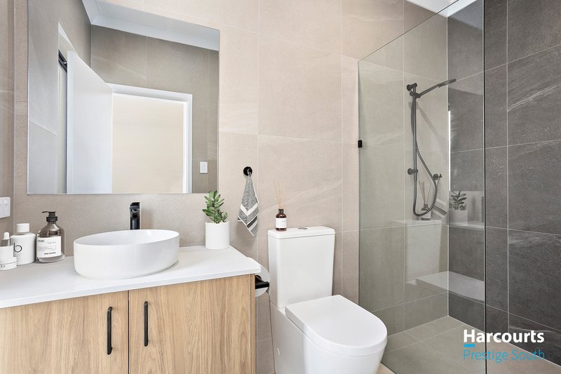 Photo - A/11 Wroxton Street, Midland WA 6056 - Image 6