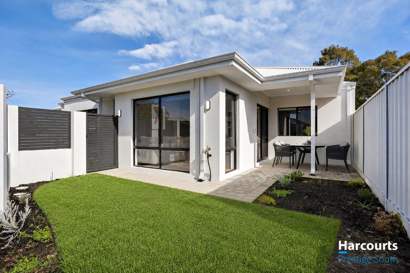 Photo - A/11 Wroxton Street, Midland WA 6056 - Image 11