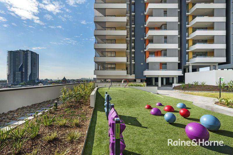 Photo - A1105/27-31 Belmore Street, Burwood NSW 2134 - Image 13