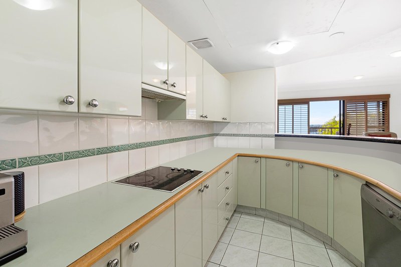 Photo - A17/1 Great Hall Drive, Miami QLD 4220 - Image 7