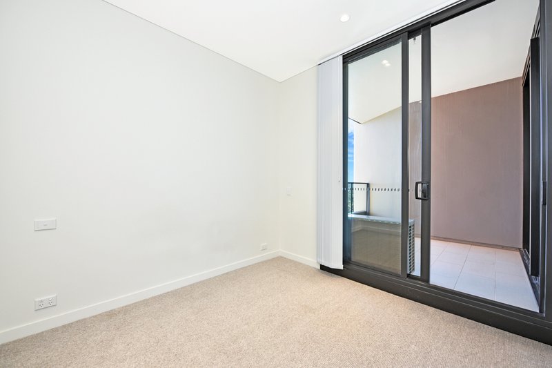 Photo - A1713/1 Network Place, North Ryde NSW 2113 - Image 6