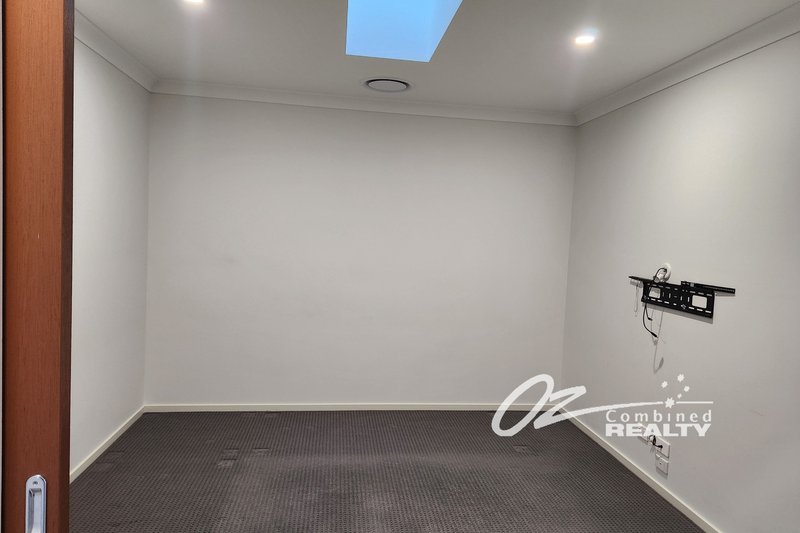 Photo - A/20 Tahnee Street, Sanctuary Point NSW 2540 - Image 7