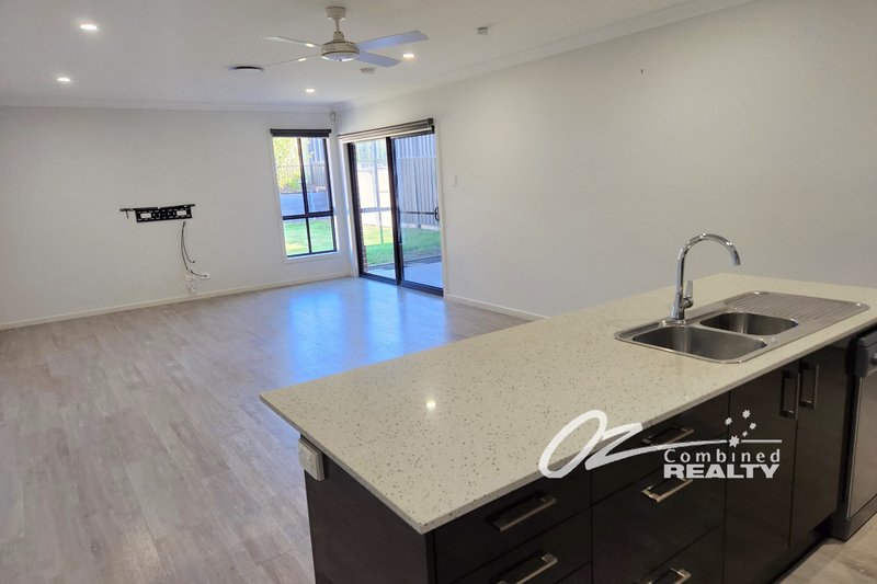 Photo - A/20 Tahnee Street, Sanctuary Point NSW 2540 - Image 11
