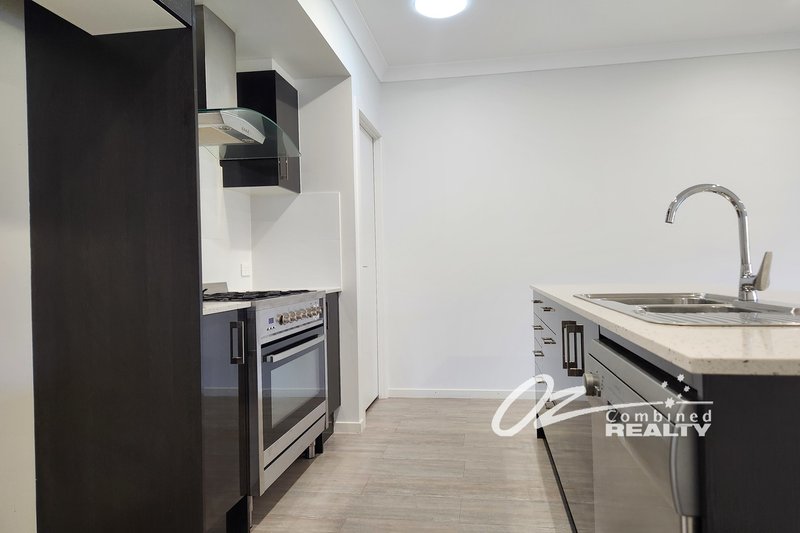 Photo - A/20 Tahnee Street, Sanctuary Point NSW 2540 - Image 12