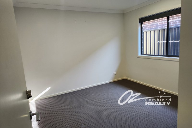 Photo - A/20 Tahnee Street, Sanctuary Point NSW 2540 - Image 14