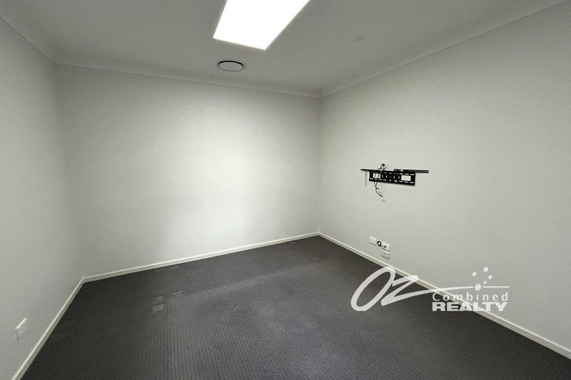 Photo - A/20 Tahnee Street, Sanctuary Point NSW 2540 - Image 4