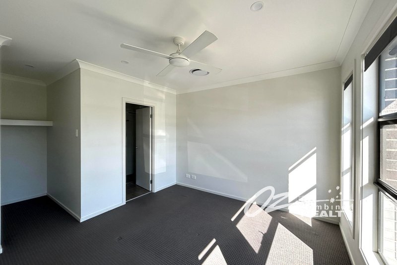 Photo - A/20 Tahnee Street, Sanctuary Point NSW 2540 - Image 5