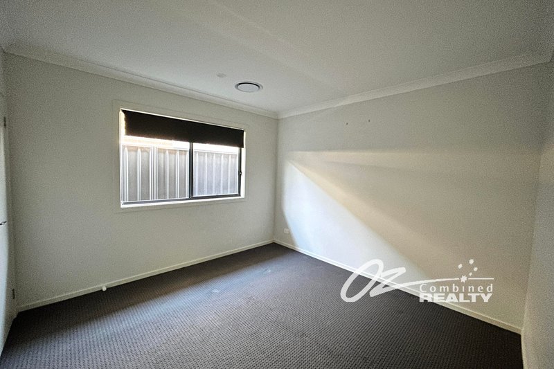 Photo - A/20 Tahnee Street, Sanctuary Point NSW 2540 - Image 7