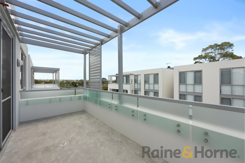 Photo - A206/152 Henry Lawson Avenue, Werrington County NSW 2747 - Image 7
