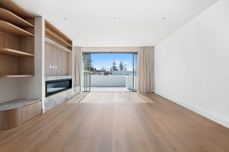 Photo - A301/4 Collaroy Street, Collaroy NSW 2097 - Image 2