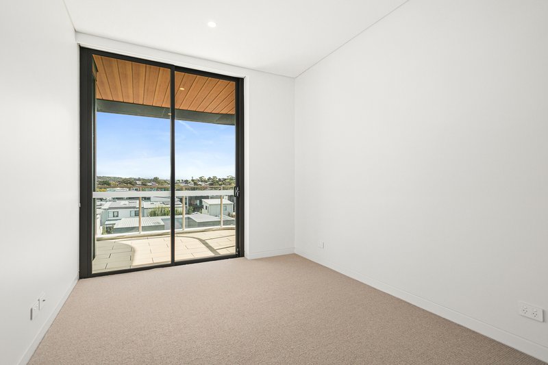 Photo - A307/11 Lapwing Avenue, Shell Cove NSW 2529 - Image 7