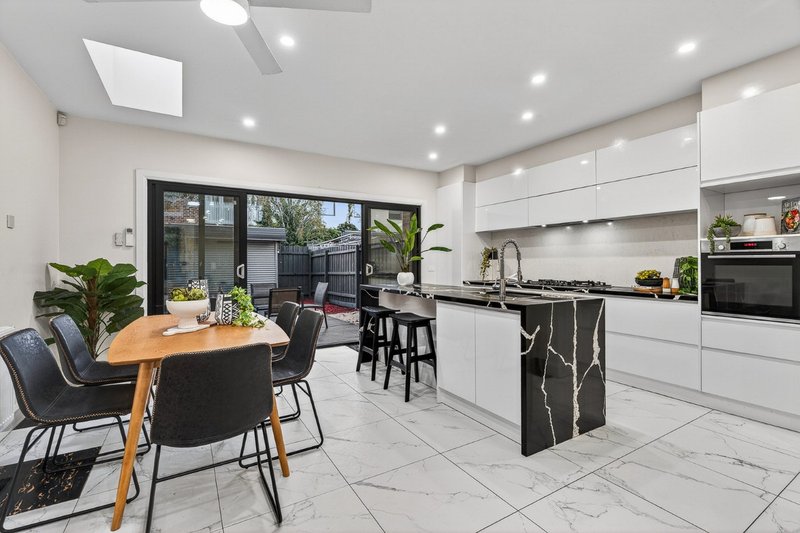 Photo - A/4 Queen Street, Richmond VIC 3121 - Image 17