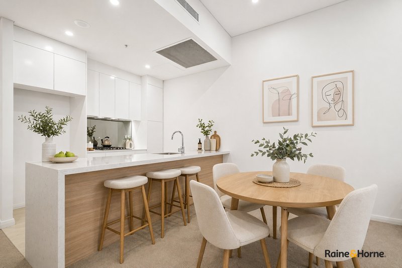 Photo - A4014/1 Hamilton Crescent, Ryde NSW 2112 - Image 3