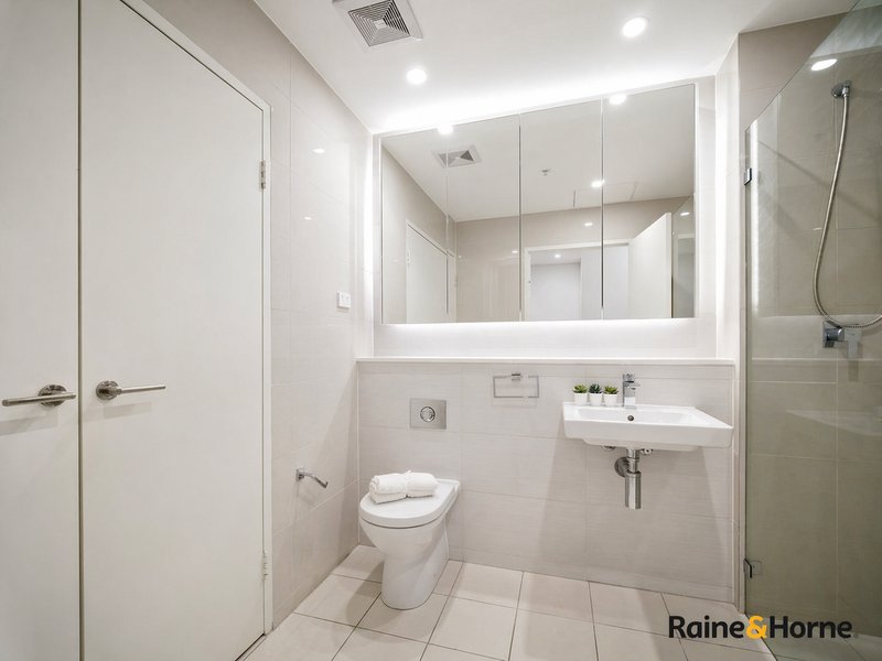 Photo - A4014/1 Hamilton Crescent, Ryde NSW 2112 - Image 6