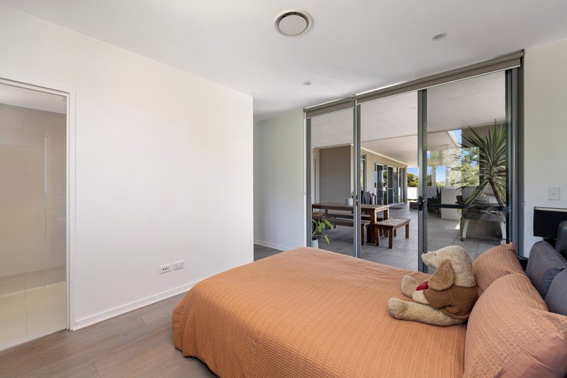 Photo - A404/2 Rowe Drive, Potts Hill NSW 2143 - Image 5