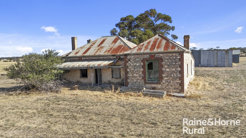 Photo - A50 Harvey Road, Woodchester SA 5255 - Image 2