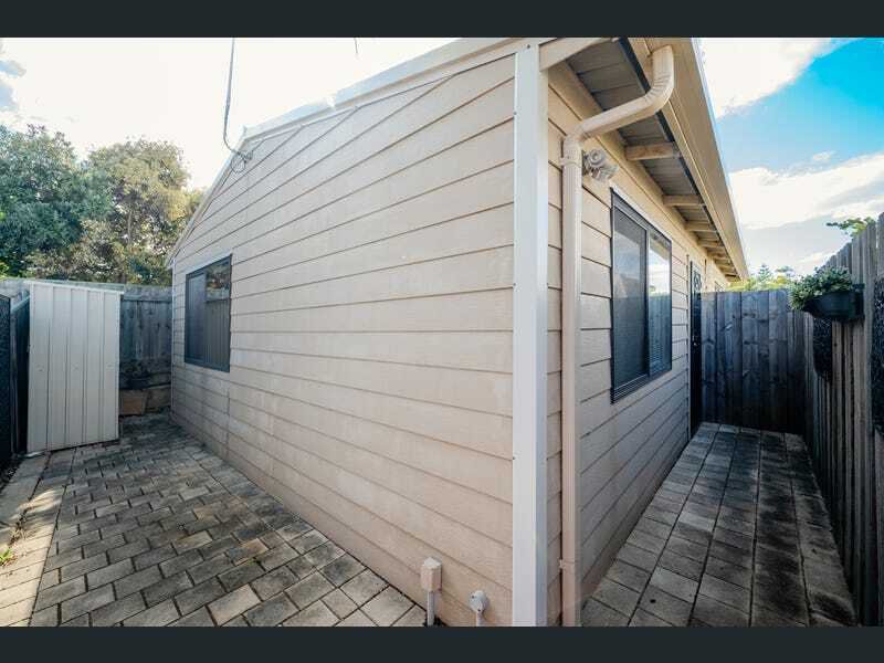 Photo - A/8 Rainham Ave , Mindarie WA 6030 - Image 1