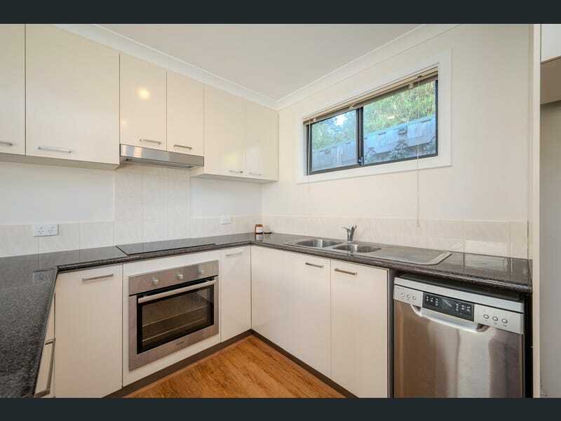 Photo - A/8 Rainham Ave , Mindarie WA 6030 - Image 3